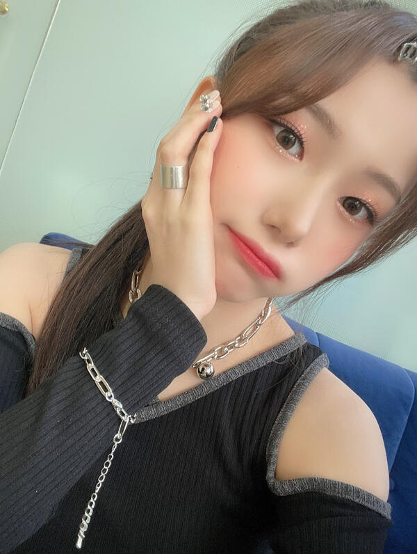 220318