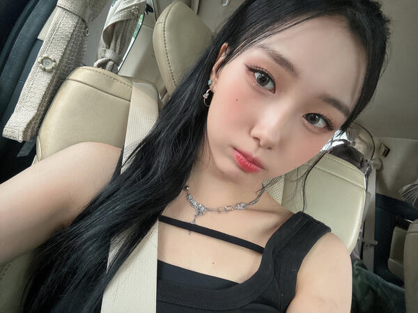 230826